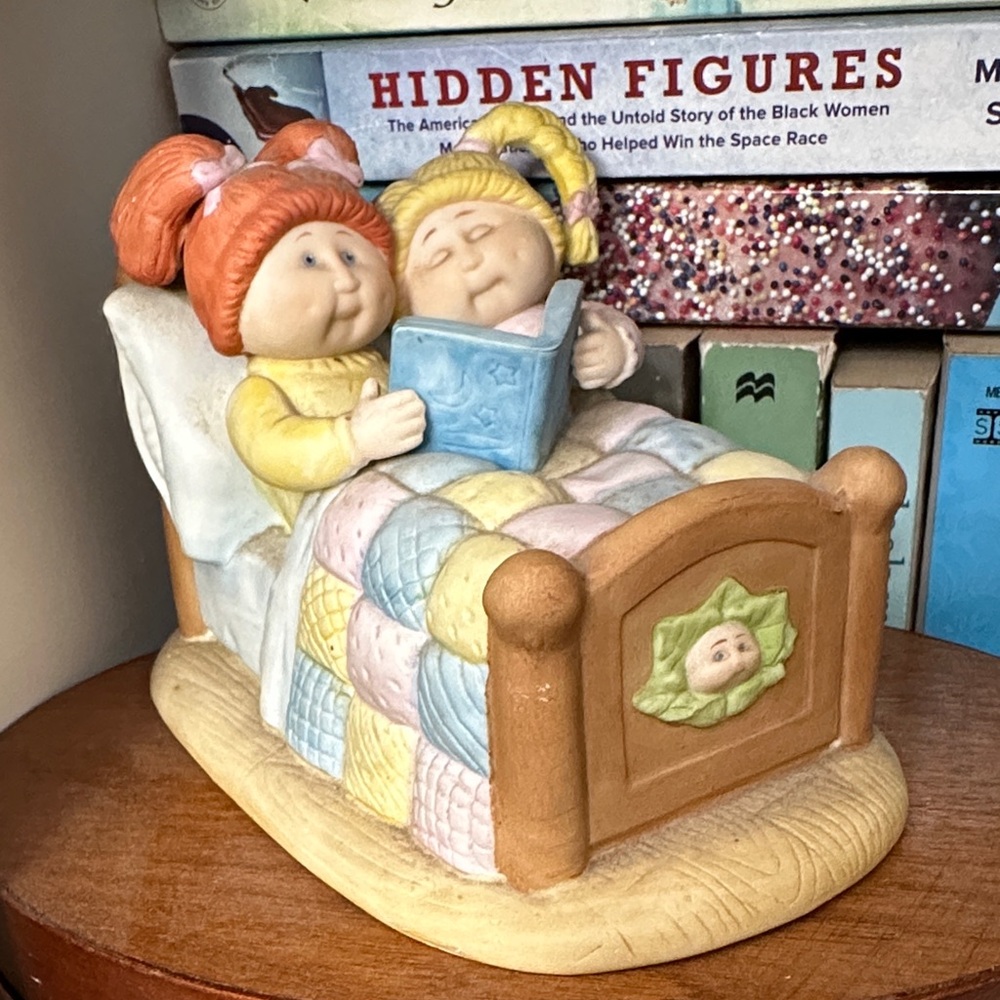 Vintage Porcelain Cabbage Patch Figurine of Two Girls Reading 1984